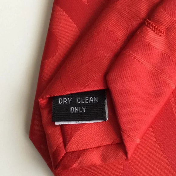 Rossi Man Red Paisley Tie & Handkerchief Set - Picture 7 of 10